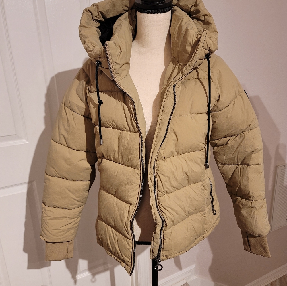 ***SOLD***Nozie hooded Puffer jacket - Picture 1 of 7